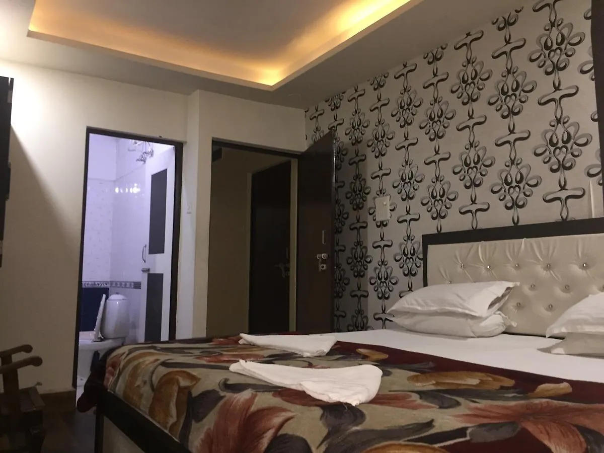 Hotel Sita Palace On Heritage Ghats Of Benaras Varanasi