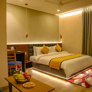 Hotel Four Leaf - Sapphire Blue,