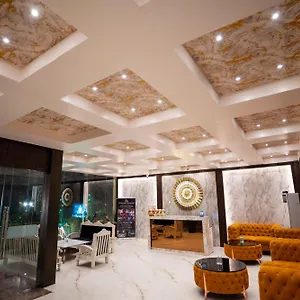 Bed & Breakfast Radiance Courtyard